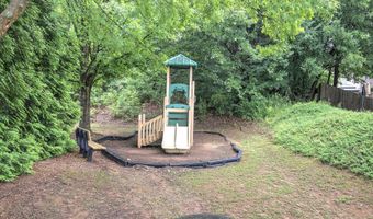 4477 Black Hills Dr NW, Acworth, GA 30101