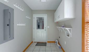 112 River Oaks Dr, Bainbridge, GA 39819