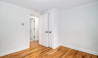 27 Long Meadow Ln, Bethel, CT 06801