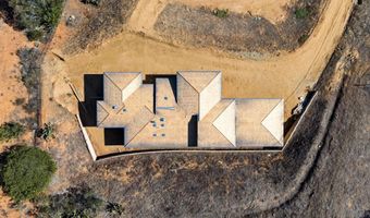 3916 Citrus Dr, Fallbrook, CA 92028