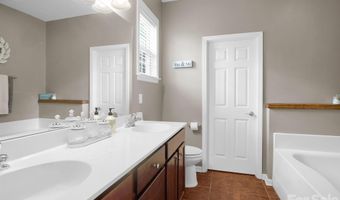8 Mallard Run Dr, Arden, NC 28704