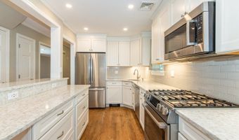 9 Hilary Ct, Alloway, NJ 07460