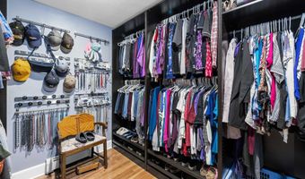 5030 E 17th St, Casper, WY 82609