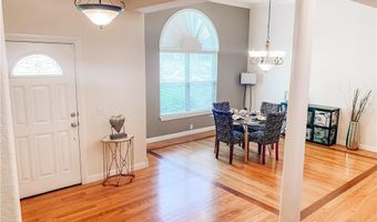 407 NW Saddlebrook Dr, Bentonville, AR 72712