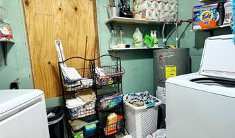 511 E Pine St, Atmore, AL 36502