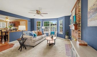 638 Old Ballwin Rd, Ballwin, MO 63021