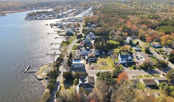 159 Harbor Inn Rd, Bayville, NJ 08721