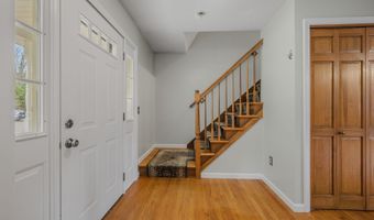 364 Cabin Rd, Colchester, CT 06415