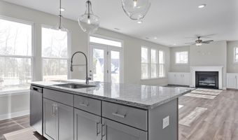 315 Queensferry Ln, Aberdeen, NC 28315