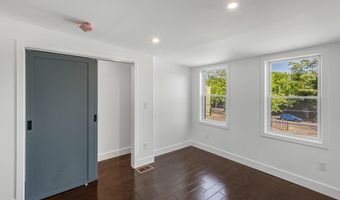 325 W LORRAINE Ave, Baltimore, MD 21211