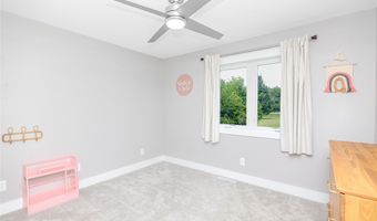 305 NE 54th St, Ankeny, IA 50021