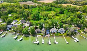 6366 W South Lk Gage Dr, Angola, IN 46703