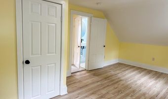 70 Pearl St, Bangor, ME 04401