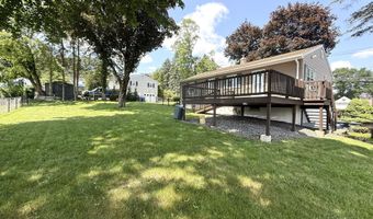 15-17 Beckerle St, Danbury, CT 06811