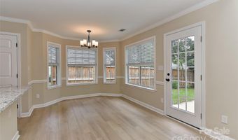 3325 Arboretum Vw, Charlotte, NC 28226