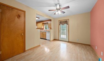 313 S 6th Ave, Brandon, SD 57005