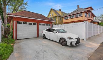 604 Wood Ave, Bridgeport, CT 06604