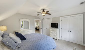 318 Cockle Ln, Beaufort, SC 29906