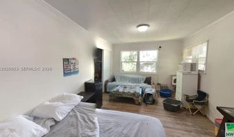 35 Hinshaw St, Arnolds Park, IA 51331