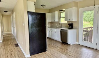 301 T Estes Rd, Beattyville, KY 41311