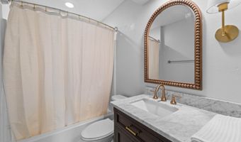 2019 Taylor Cir, Ames, IA 50010