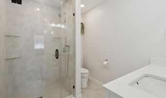 8370 Lakeview Rd, Alanson, MI 49706