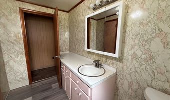 318 Penn Ave 2, Aliquippa, PA 15001