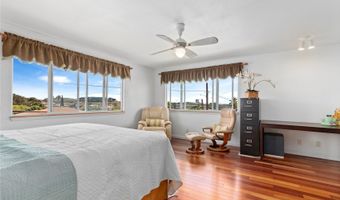 99-060 Nalopaka Pl, Aiea, HI 96701