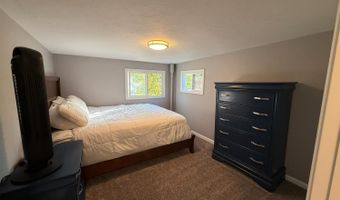 1620 E RANDALL Ave, Appleton, WI 54911