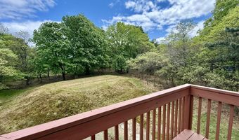 44 Berryman Ln, Albrightsville, PA 18210