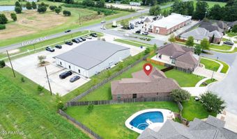 102 Bayou Parc Dr, Youngsville, LA 70592