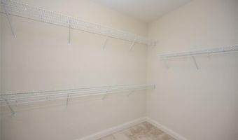 719 Clayton Corners Dr, Ballwin, MO 63011