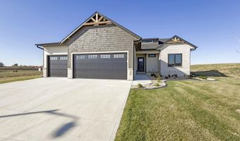 405 N Sunshine Ave, Brandon, SD 57005