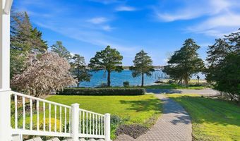 159 Harbor Inn Rd, Bayville, NJ 08721
