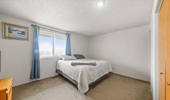 7 W Wagon Wheel Pr NW, Benton City, WA 99320