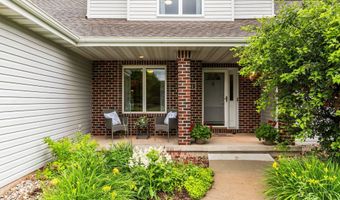 301 E WAYFARER Ln, Appleton, WI 54913