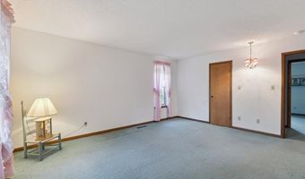 110 Acker Dr, Ada, OK 74820