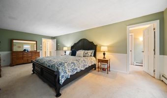 13 Holly Hill Dr, Amherst, NH 03031