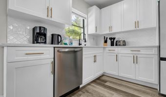 1357 S BETTY Ln, Clearwater, FL 33756