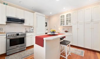 63 Longfellow Rd, Jamestown, RI 02835