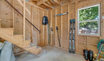 85 Bedford St, Bath, ME 04530