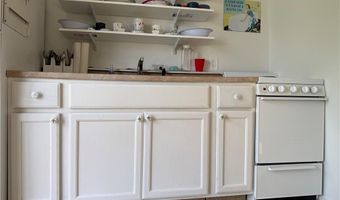 64 Burnside Ave, Narragansett, RI 02882