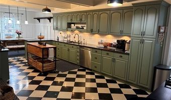 22601 W Main St, Armada, MI 48005