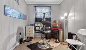 726 PLUMTREE Ln, Claymont, DE 19703