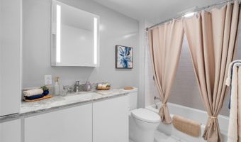 987 Queen Street 2809, Honolulu, HI 96814