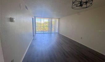 800 COVE CAY Dr 5D, Clearwater, FL 33760