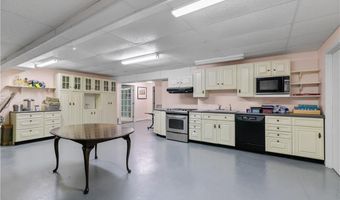 33 Courageous Cir, Bristol, RI 02809
