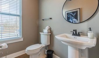 5639 Fir Ct, Almont, MI 48003