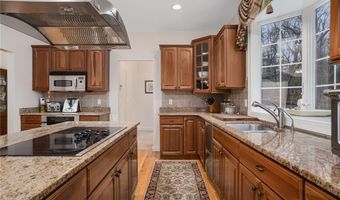 20 Bailey Blvd, East Greenwich, RI 02818