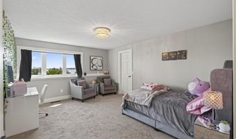 21501 Lake George Blvd, Oak Grove, MN 55303